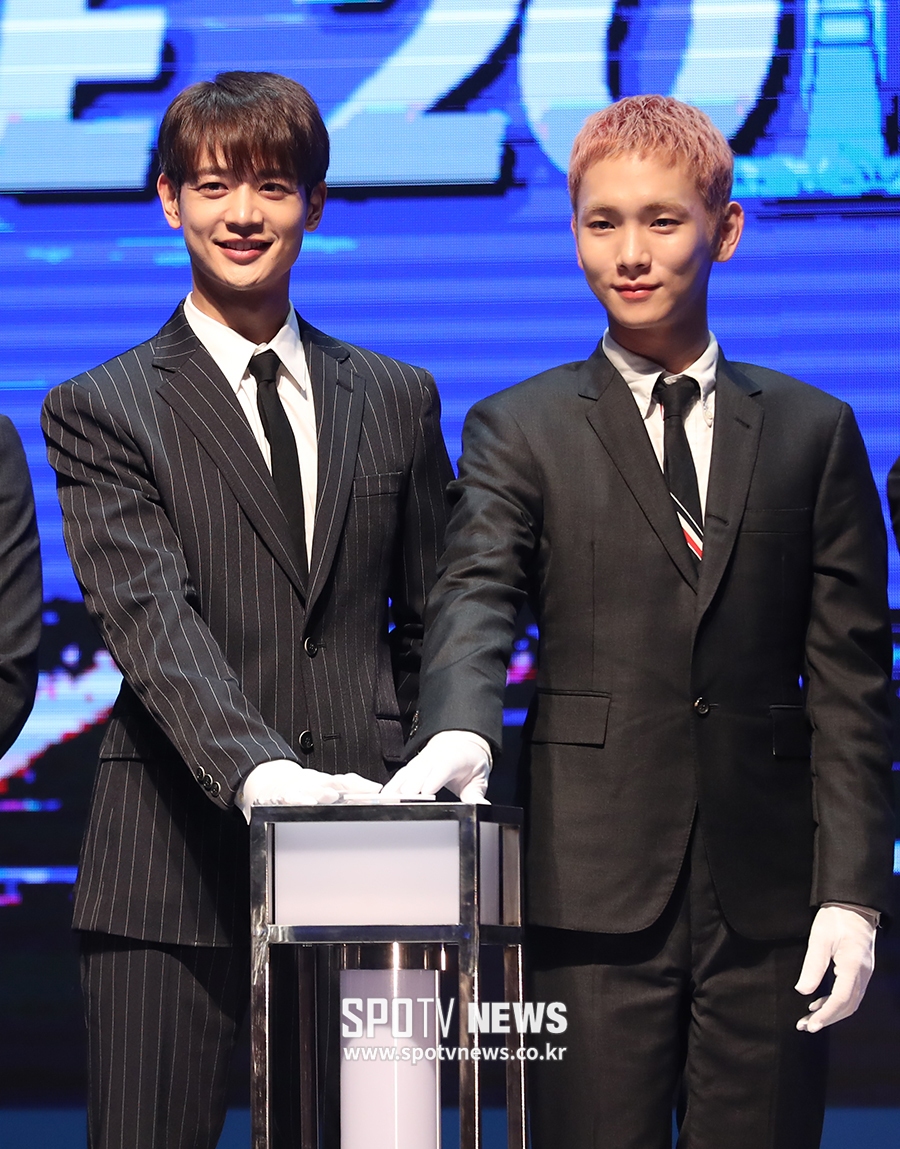 [포토S] 샤이니 민호-키, '개막 축하하러 왔어요'