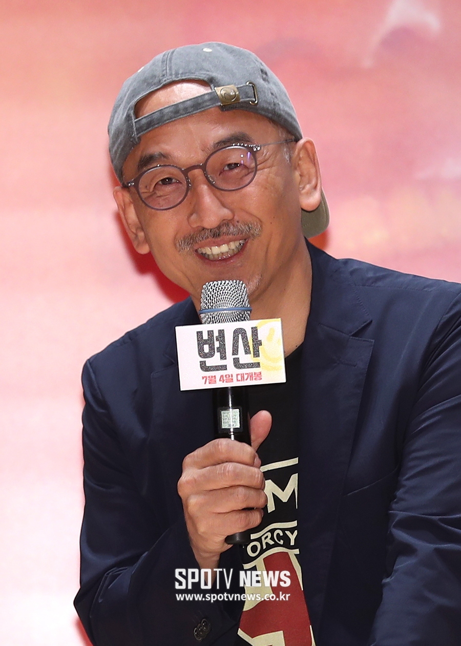 [포토S] 이준익 감독, "분위기가 좋네요~"