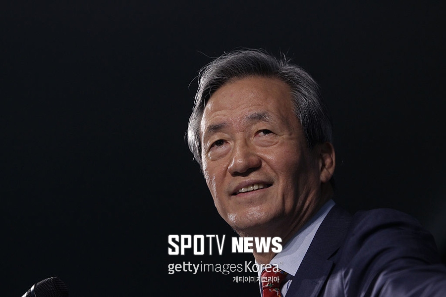 [공식발표] 정몽준 명예회장 복귀, 스웨덴전 참관+인판티노 FIFA 회장 ‘환담’