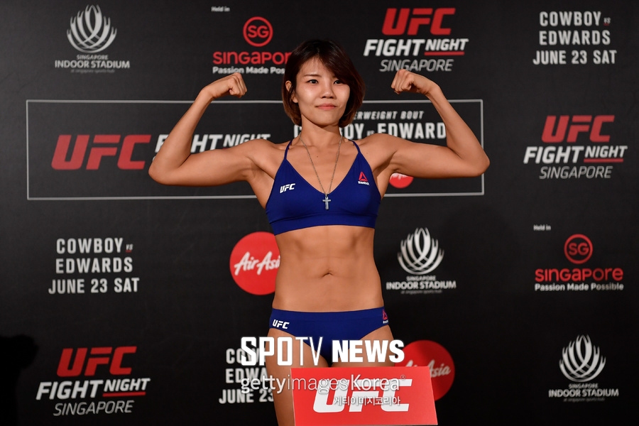 [UFC 영상] 김지연 계체 통과 '2연승 도전'…평소 같지 않은 세로니