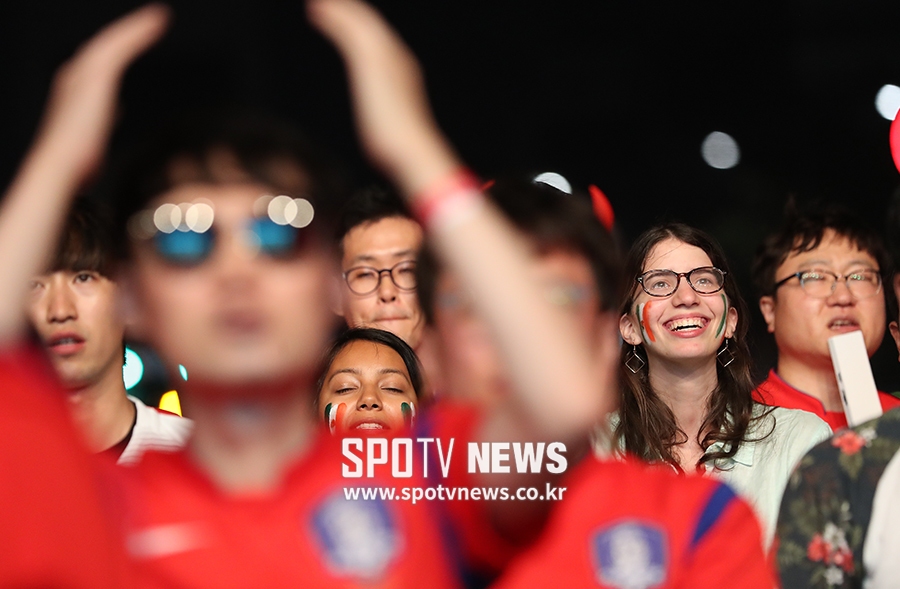 [포토S] 한국-멕시코, 엇갈린 희비