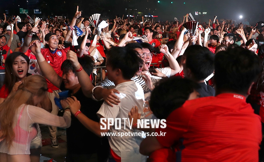 [포토S] '독일전 완승에 열광의 도가니!'