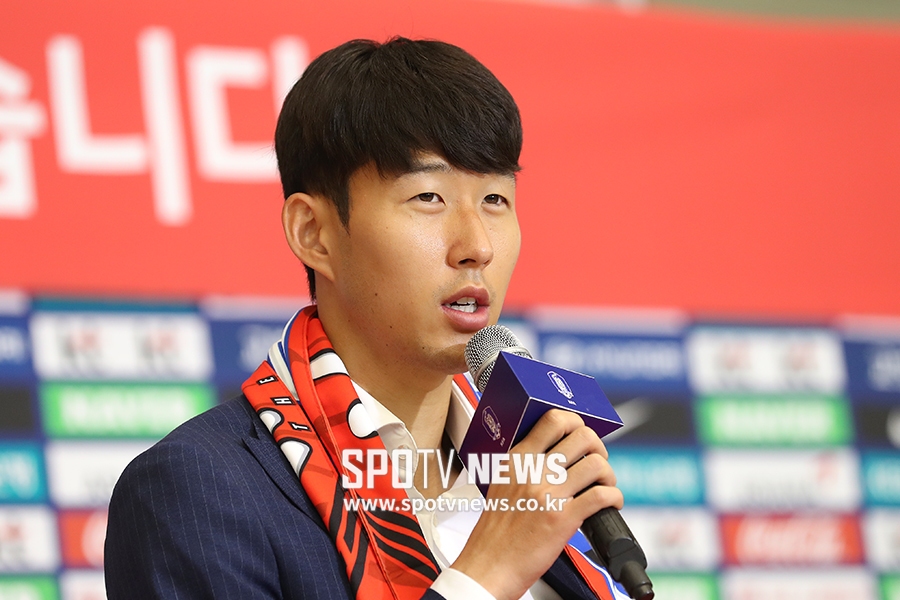 [포토S] 손흥민, "행복한 6월, 팬들에게 감사"