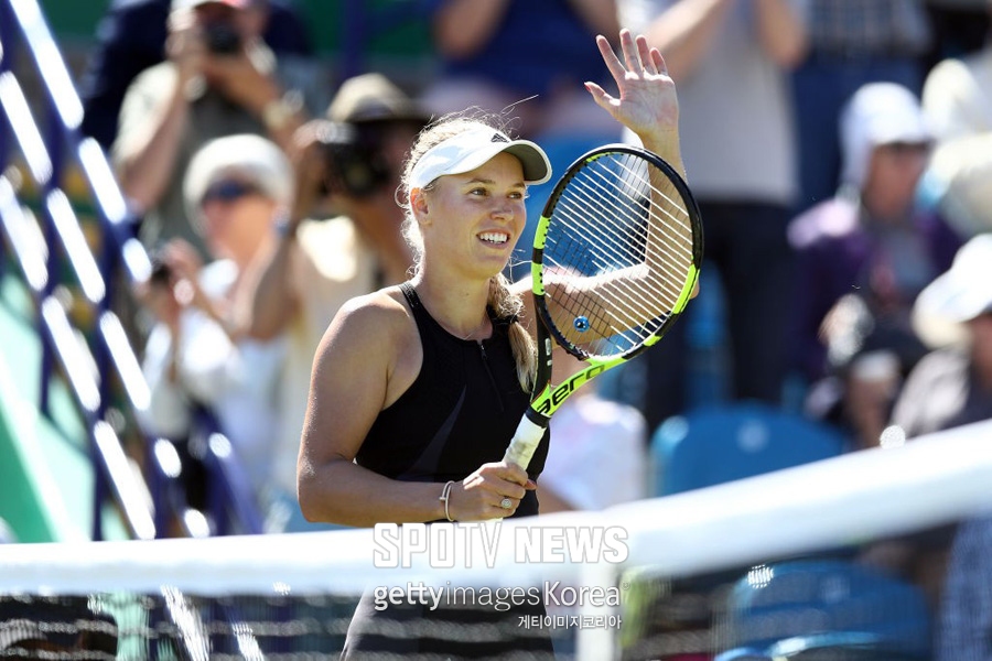 [WTA] 보즈니아키, 케르버 꺾고 '윔블던 전초전' 결승행