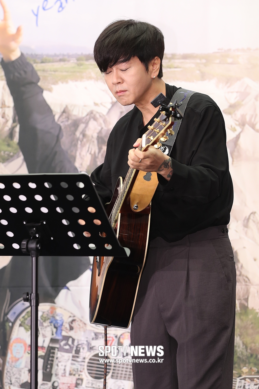[포토S] 윤도현, 음악에 젖어