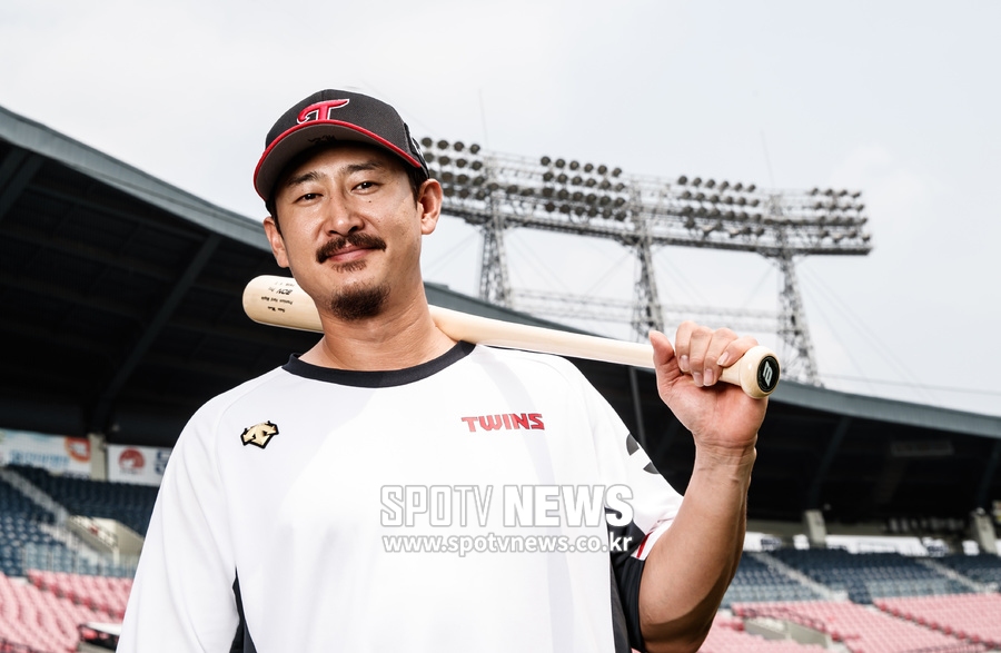 [인터뷰]박용택은 왜, 자신의 20대를 실패로 규정했을까(영상)