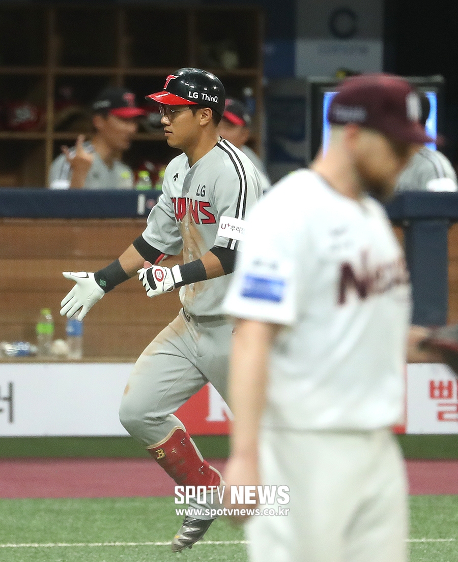 [포토S] 솔로포 이천웅, 해커 상대로 펄펄!