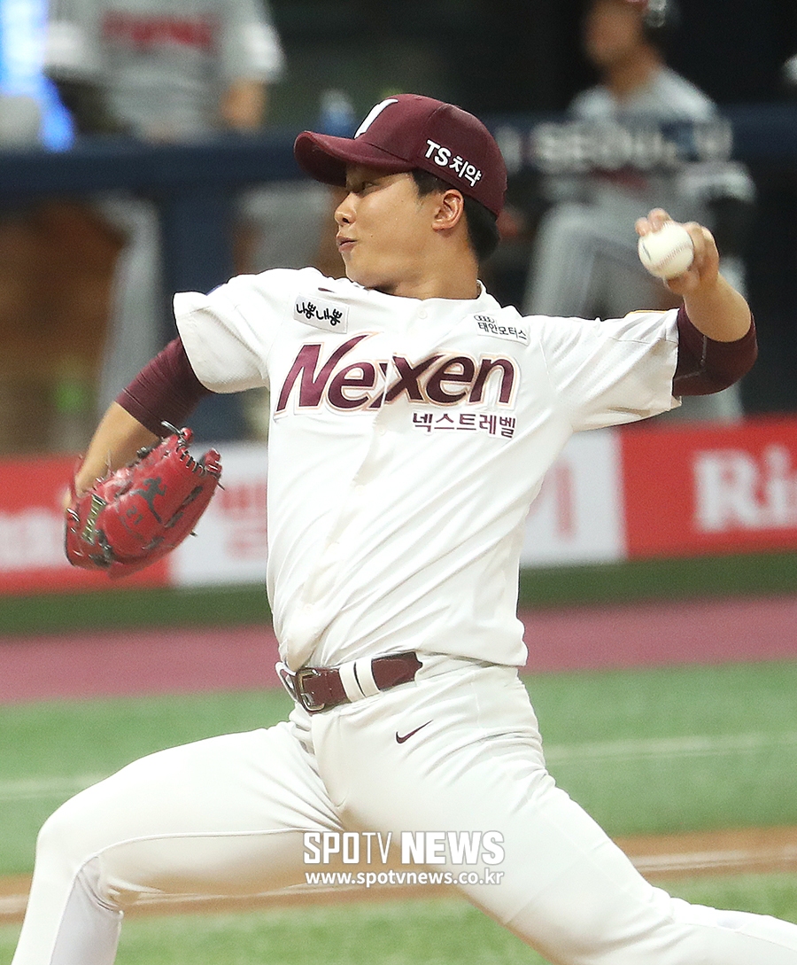 [포토S] 역투하는 넥센 김성민