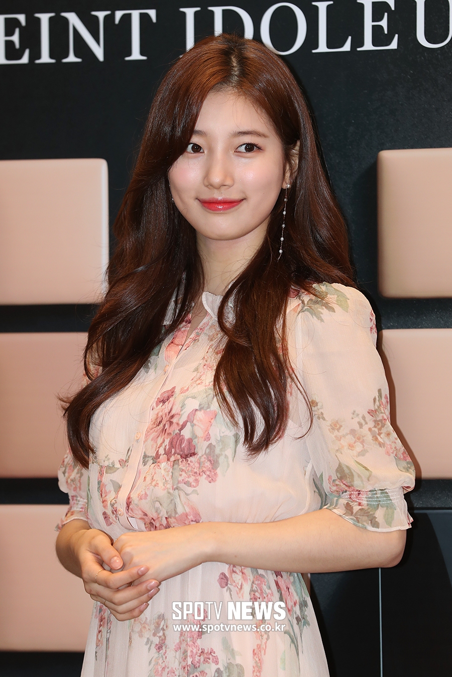 [포토S] '수지 미모에 빠져든다'