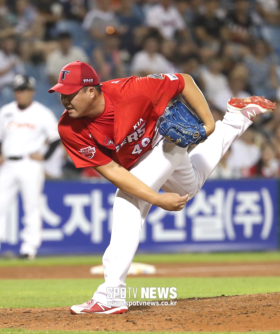 [포토S] 역투하는 김세현