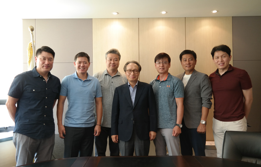 WKBL, 감독-심판 간담회 개최…위성우 감독 기술위원장 선임