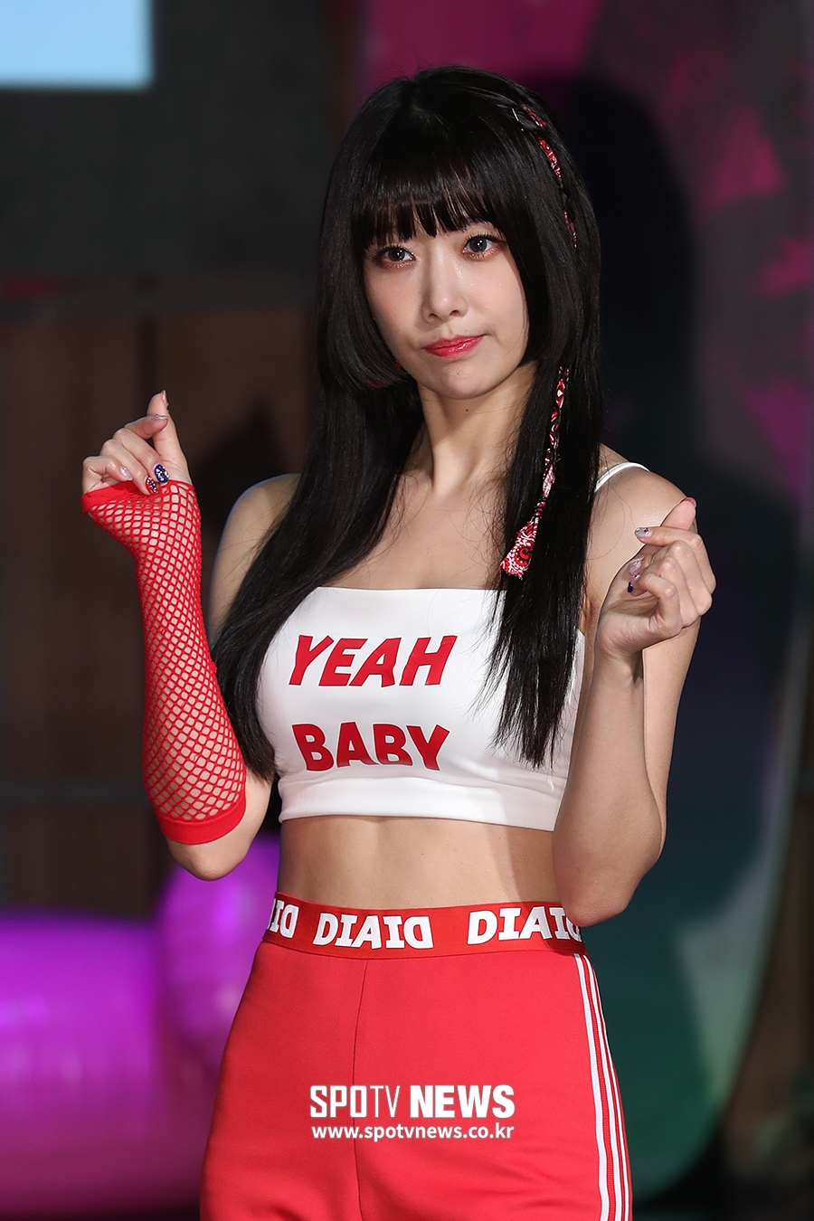 [포토S] 다이아 유니스, 일자 복근이 포인트