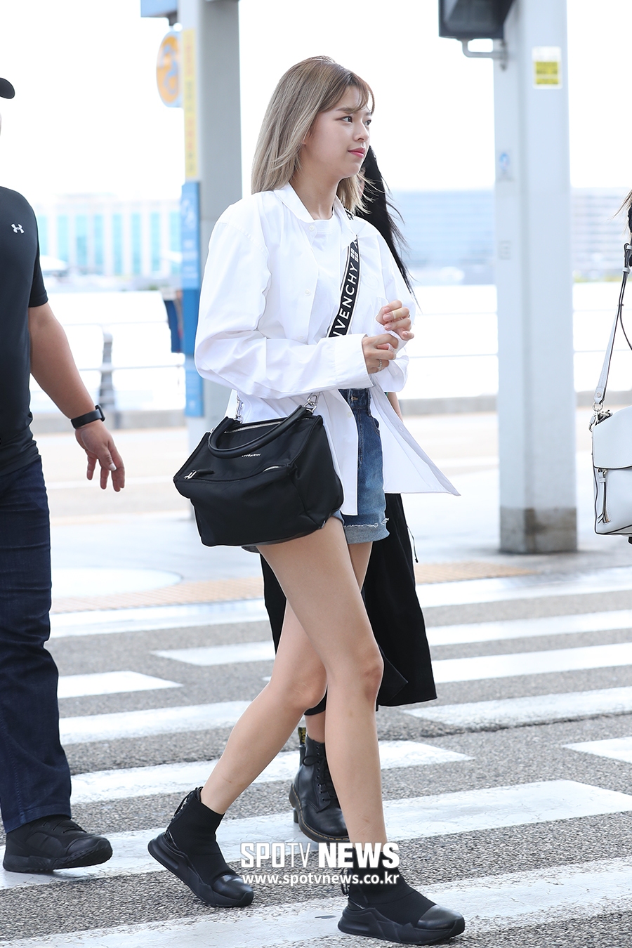 [포토S] 트와이스 정연, 걸크러시 공항패션