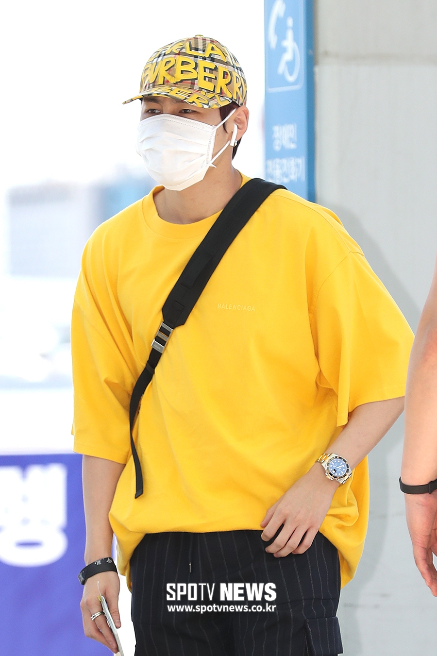 [포토S] 하성운, 노란 병아리