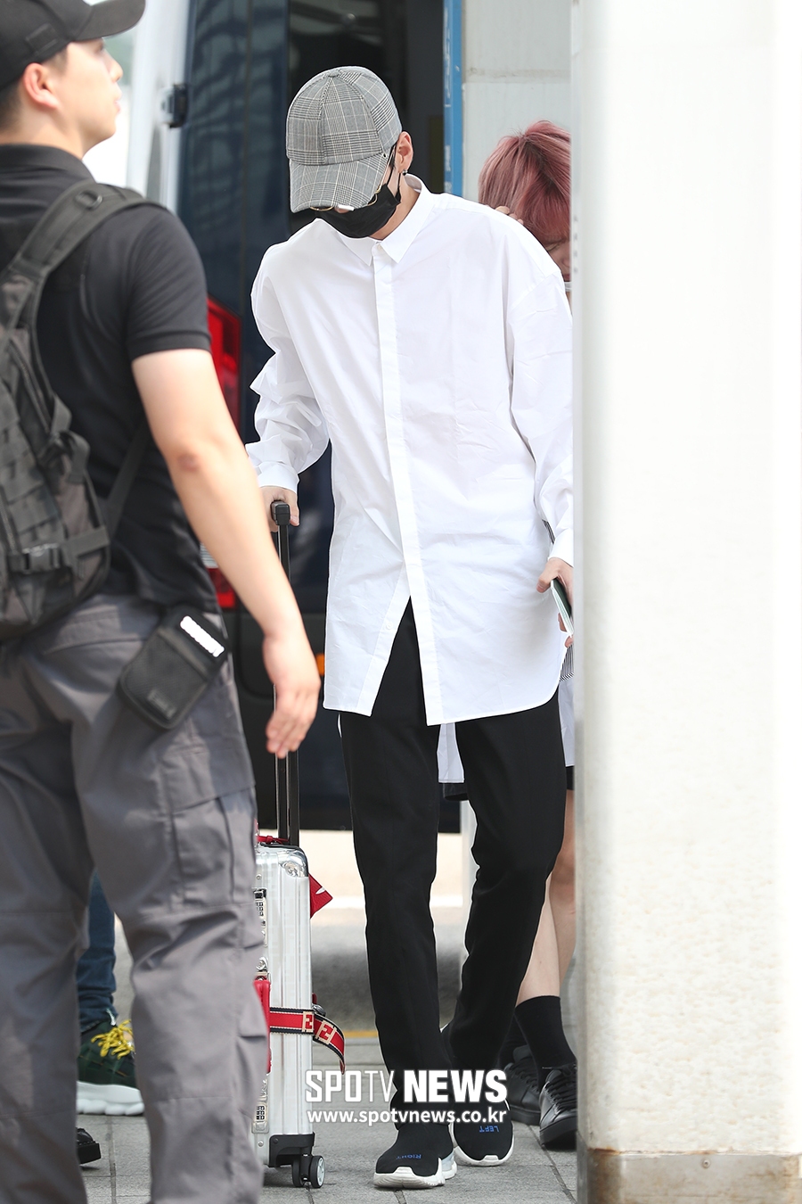 [포토S] '다 가려도 옹성우'
