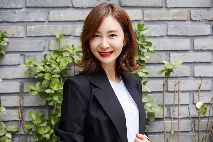 [인터뷰S]② 채시라 "실제로는 열심히 하는, 애쓰는 엄마"