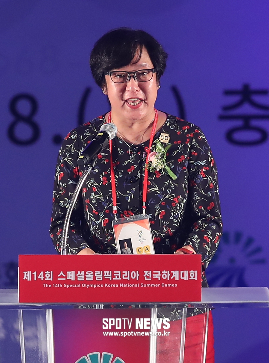 [포토S] 격려사하는 SOEA 프레다 펑 회장