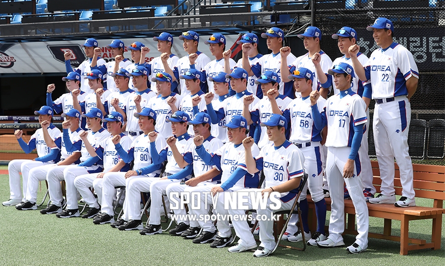 [포토S] 선전 다짐하며 파이팅 외치는 야구대표팀