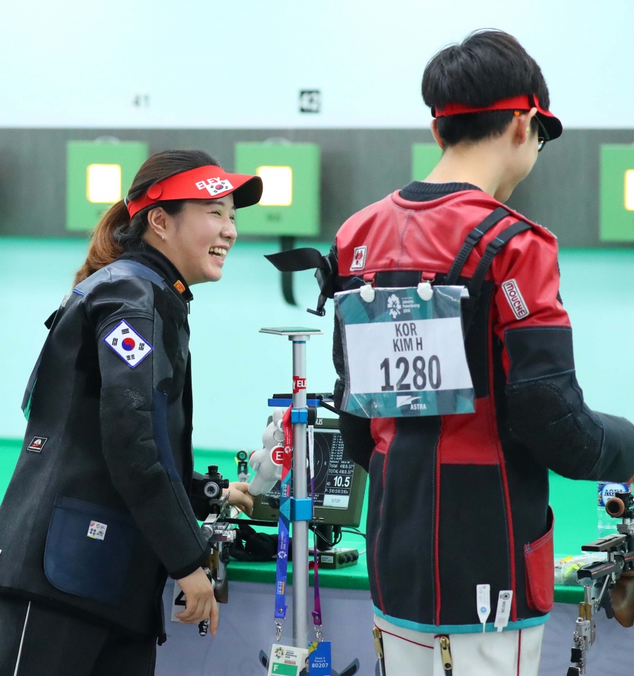 [아시안게임] "첫 메달 실패" 김현준-정은혜, 혼성 10m 공기소총 4위