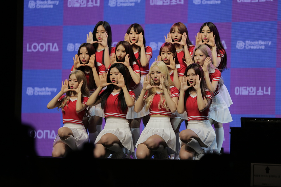 [스타S] 이달의 소녀, 오늘(23일) 음방 출격…'괴물 신인' 첫걸음