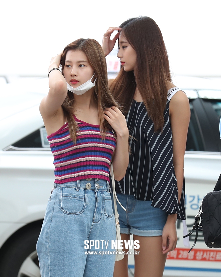 [포토S] 사나-쯔위, 여성미 물씬