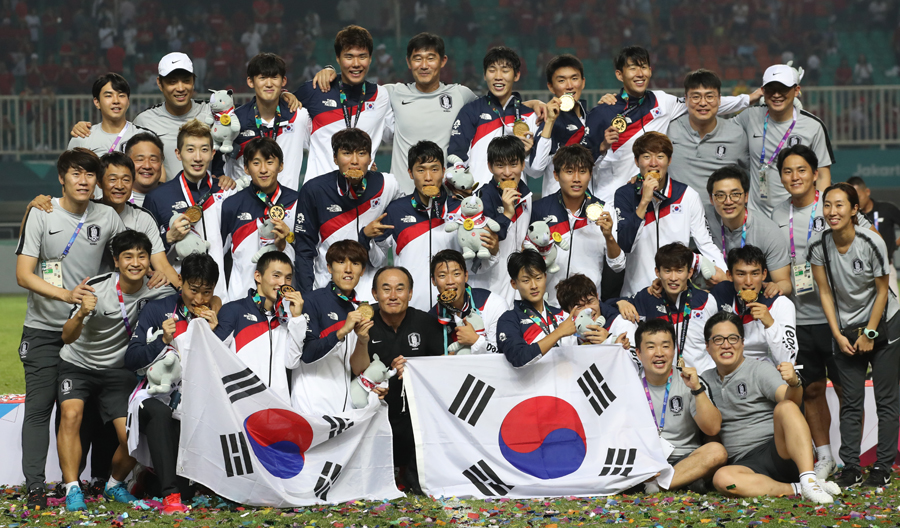 [AG축구결산④] AG가 낳은 스타: '득점왕' 황의조부터 '철강왕' 김진야까지