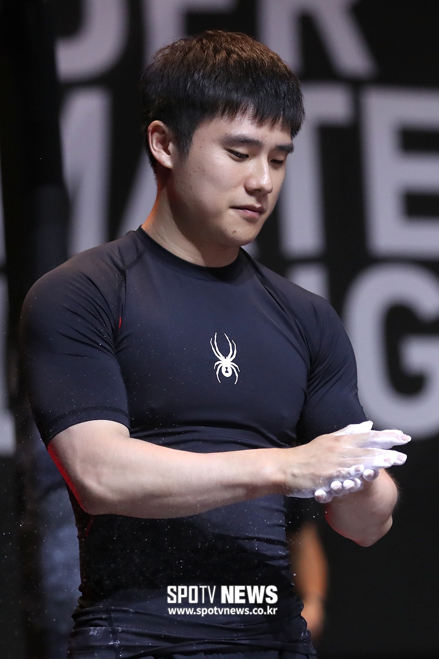 [포토S] 체조 김한솔, 극한의 스포츠에 도전
