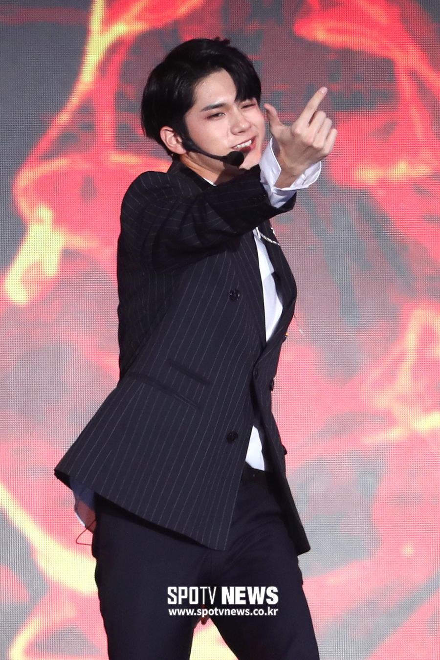 [포토S] 옹성우, '내 매력에 빠져봐'