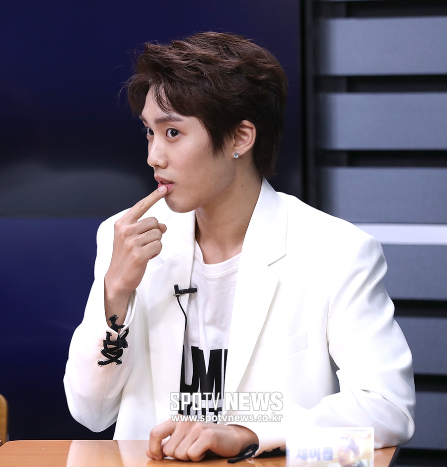 [포토S] 더보이즈 제이콥, 트레이드 마크 포즈