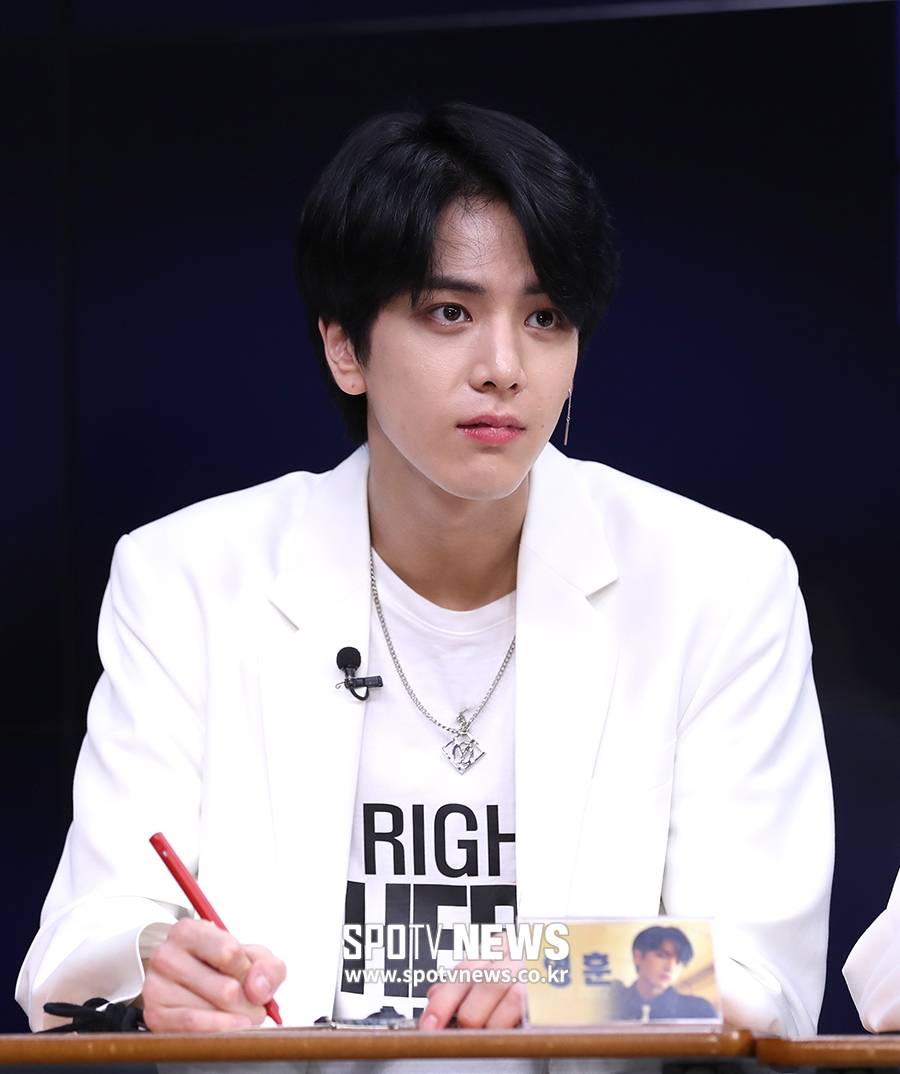 [포토S] 더보이즈 영훈, '학교에 이런 오빠 있으면..'