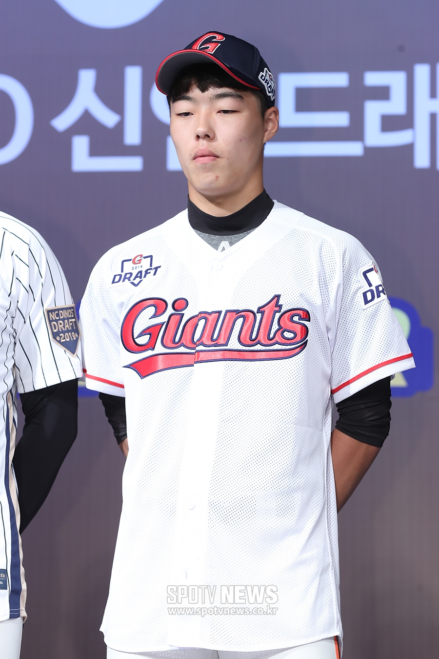 [포토S] 전체 8순위로 롯데에 지명된 북일고 고승민