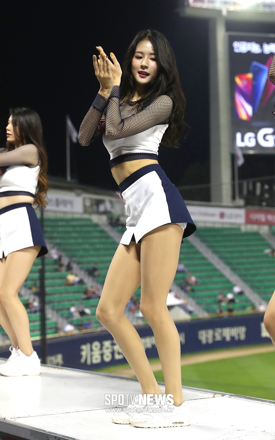 [포토S] 치어리더 박기량, 감탄사 나오는 몸매