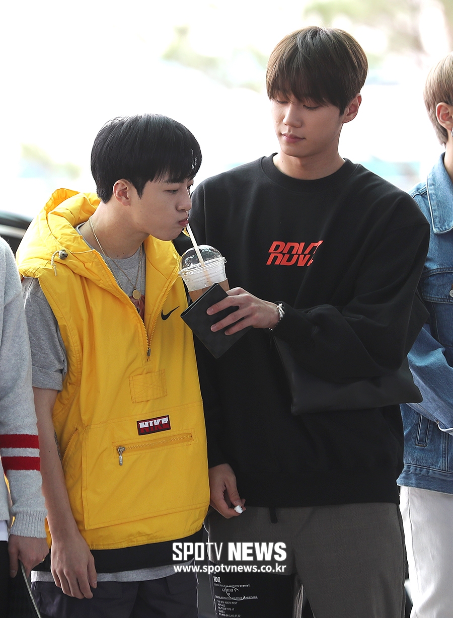 [영상] 유앤비(UNB), '심쿵' 추석 인사말 남기고 일본으로 출국