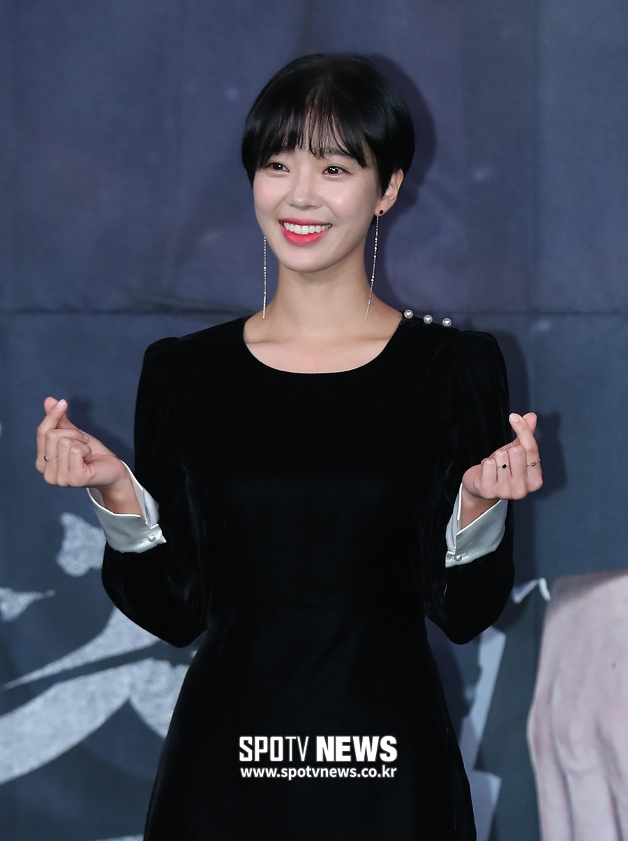 [포토S] 임세미, 가녀린 목선