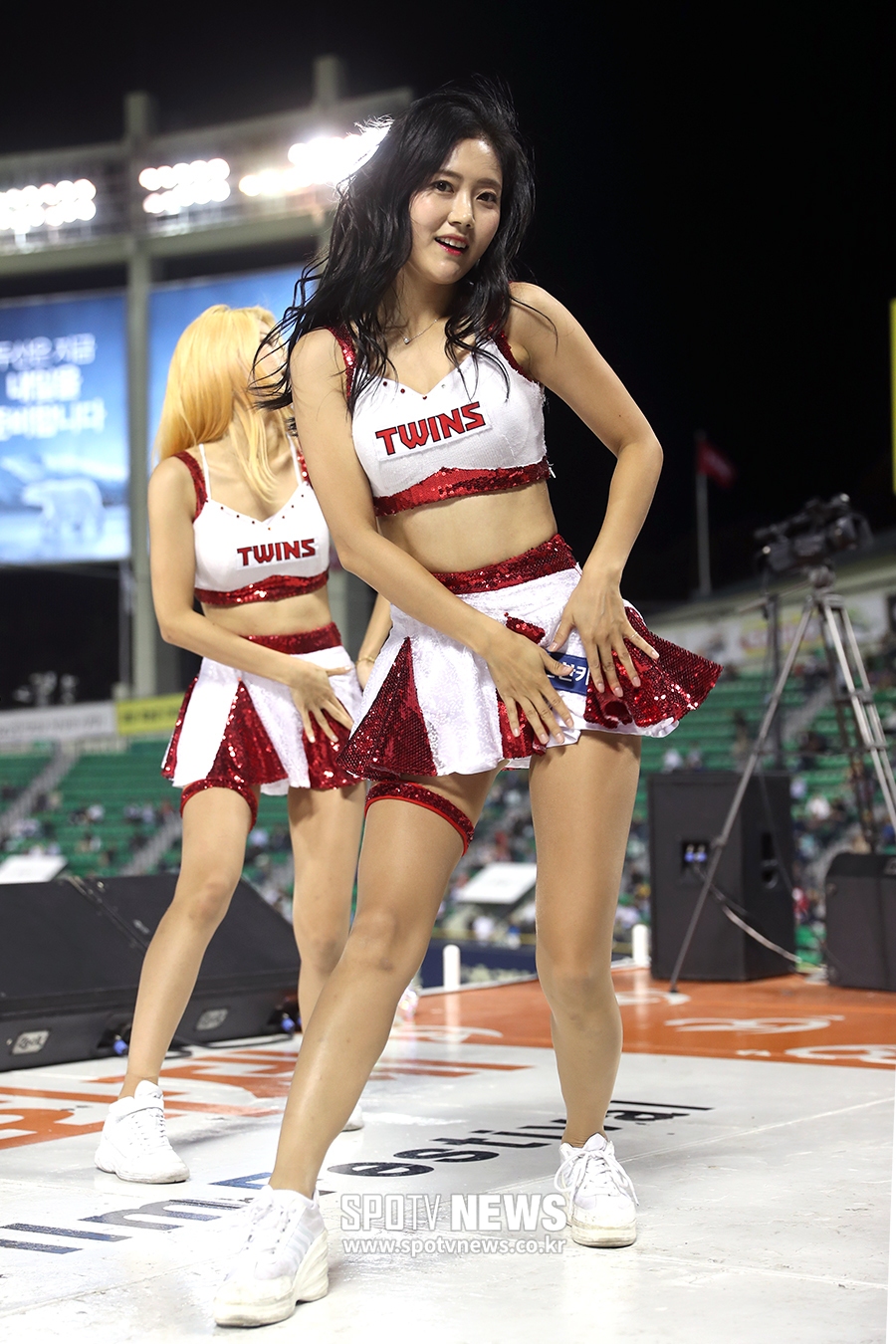 [포토S] 치어리더 정다혜, '심쿵 눈맞춤'