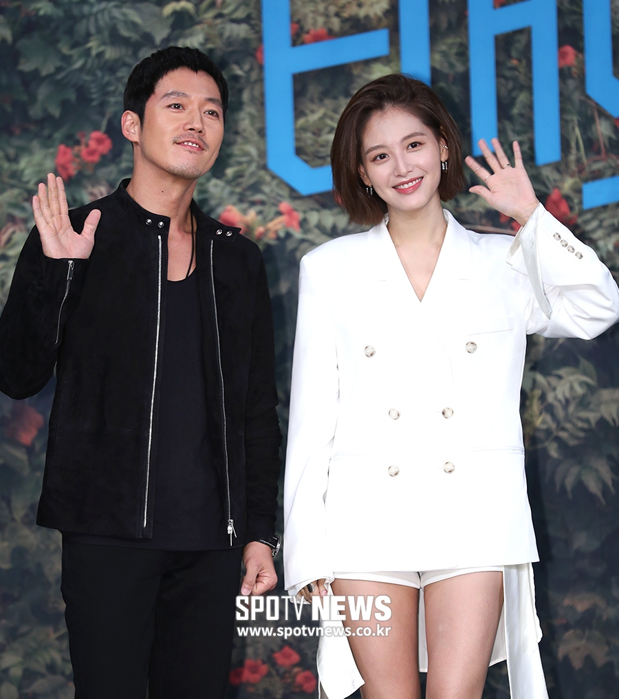 [포토S] 장혁-김재경, 흑과 백