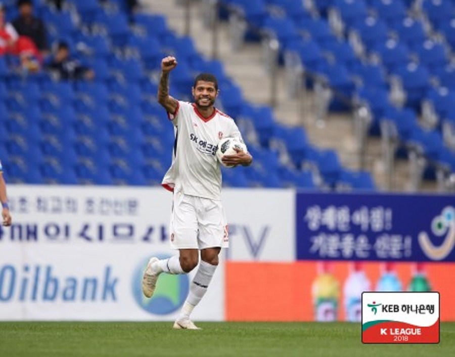 [K리그1 REVIEW] '16경기 만에 승리!' 제주, 전남 1-0 격파…7위 도약