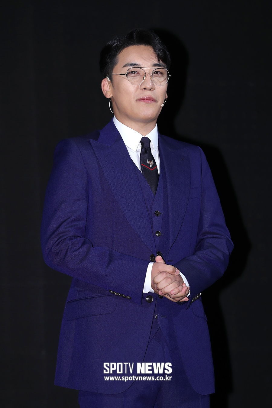 [포토S] 승리, 대기업 CEO 포스