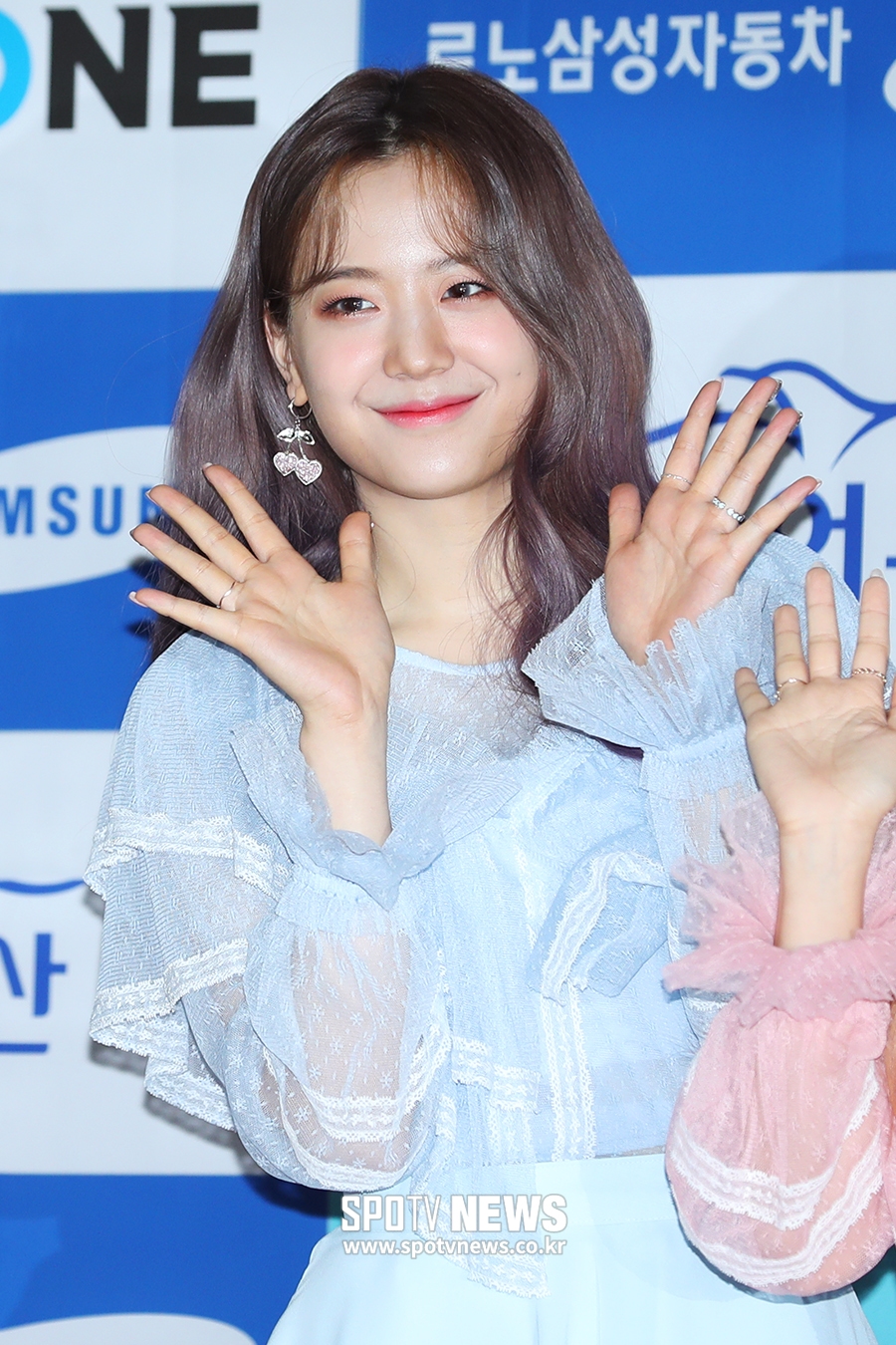 [포토S] 장규리, '프로듀스 마치고 프로미스나인 복귀 했어요~'