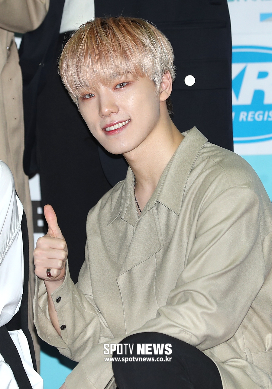 [포토S] 세븐틴 디노, 따봉