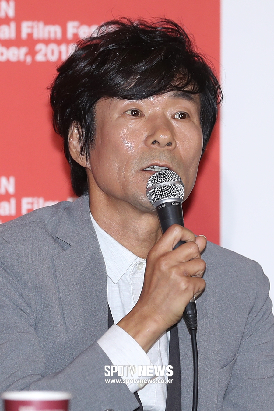 [포토S] 오광록, "부산영화제 개막작으로 인사드립니다"