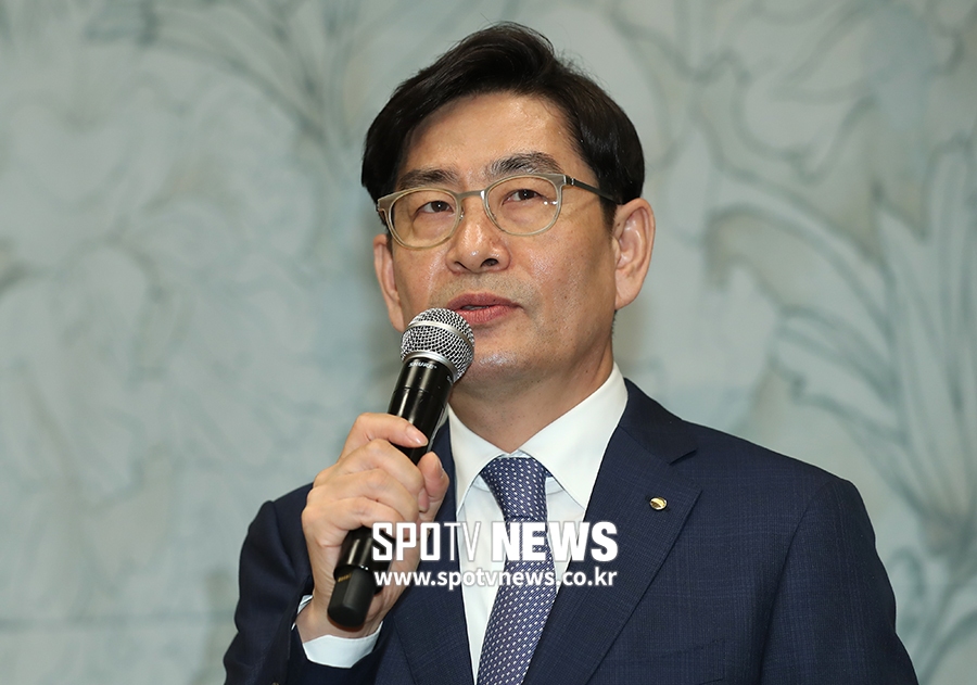 [포토S] 출정식에 나선 우리카드 정원재 대표이사
