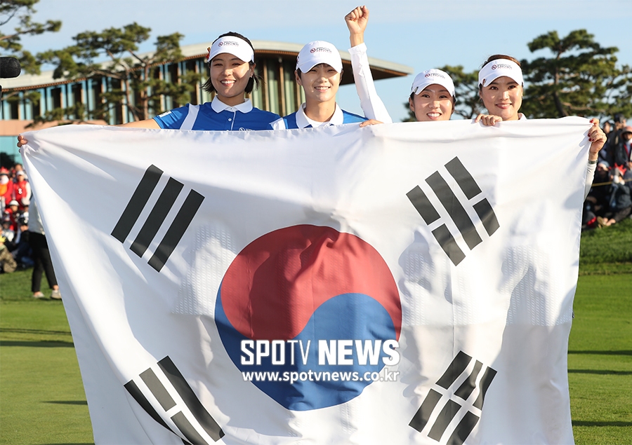 [포토S] 전인지-박성현-김인경-유소연, 태극기 휘날리며