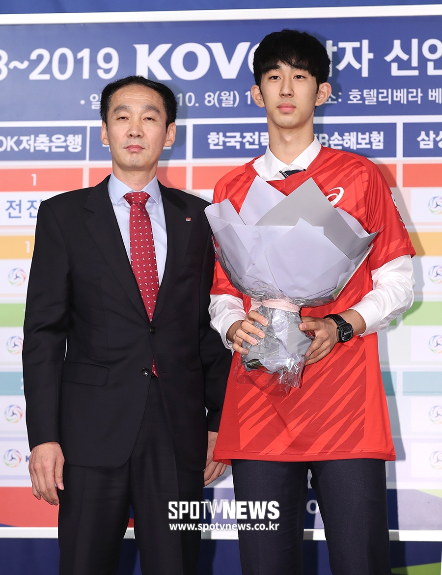 [포토S] 한국전력, 전체 3순위로 이태호 지명