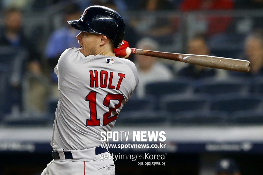 [ALDS] '홀트 PS 최초 사이클링 히트' 보스턴, 양키스에 16-1 대승