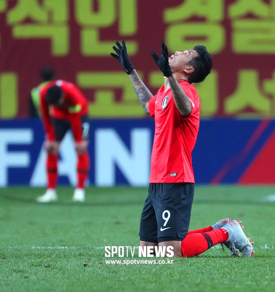 [포토S] 세리머니 하는 석현준