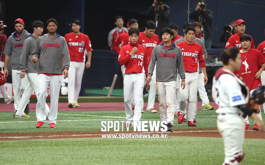 [포토S] KIA, 하루만에 가을 야구 마감