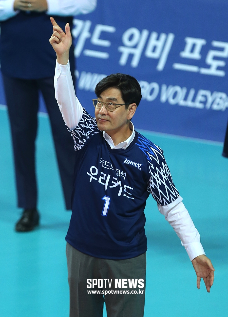 [포토S] 정원재 대표이사, 깔끔한 서브 피니시