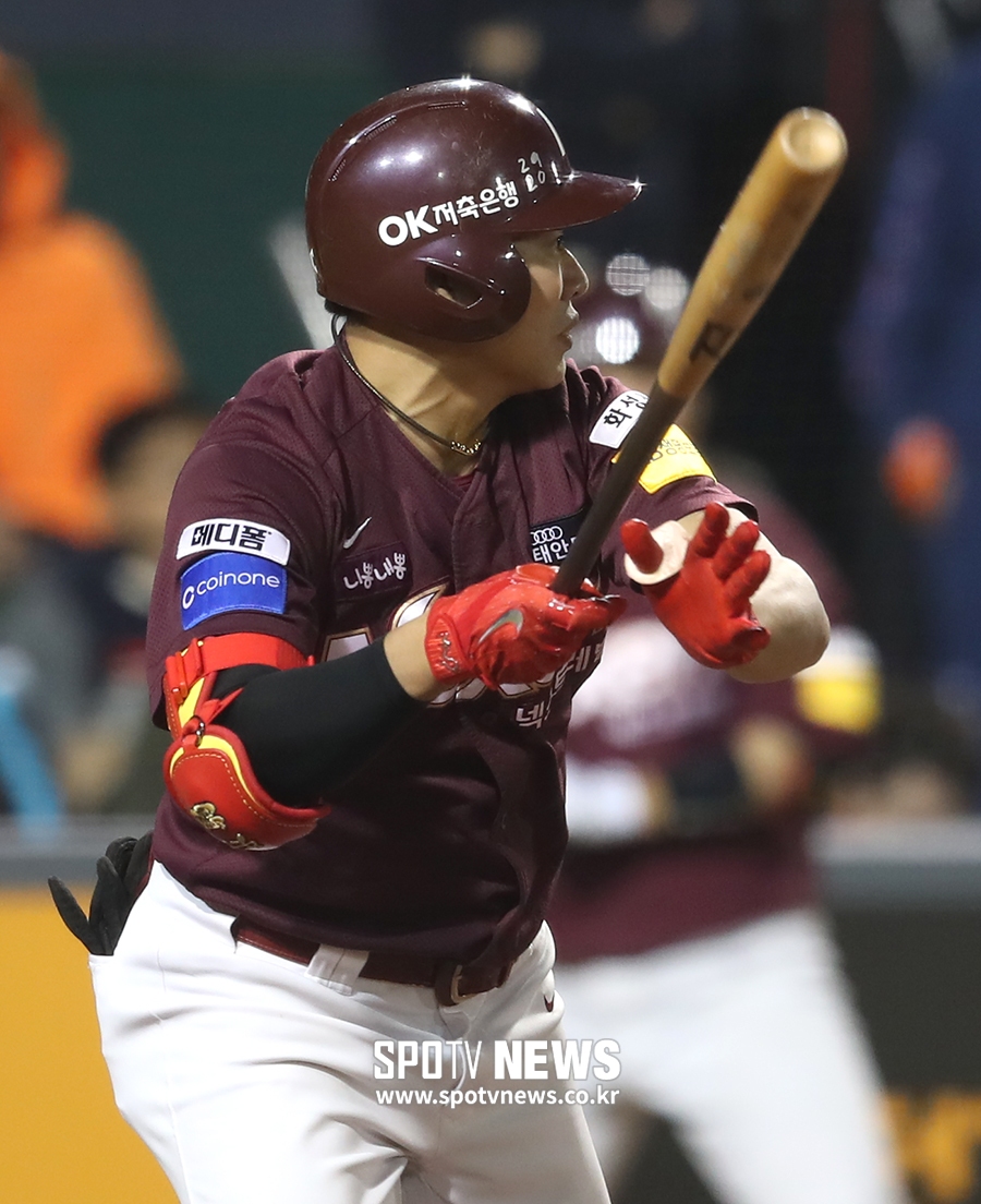 [포토S] 적시타 날리는 송성문