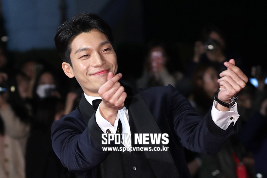 [포토S] 위하준, 하트 발사!